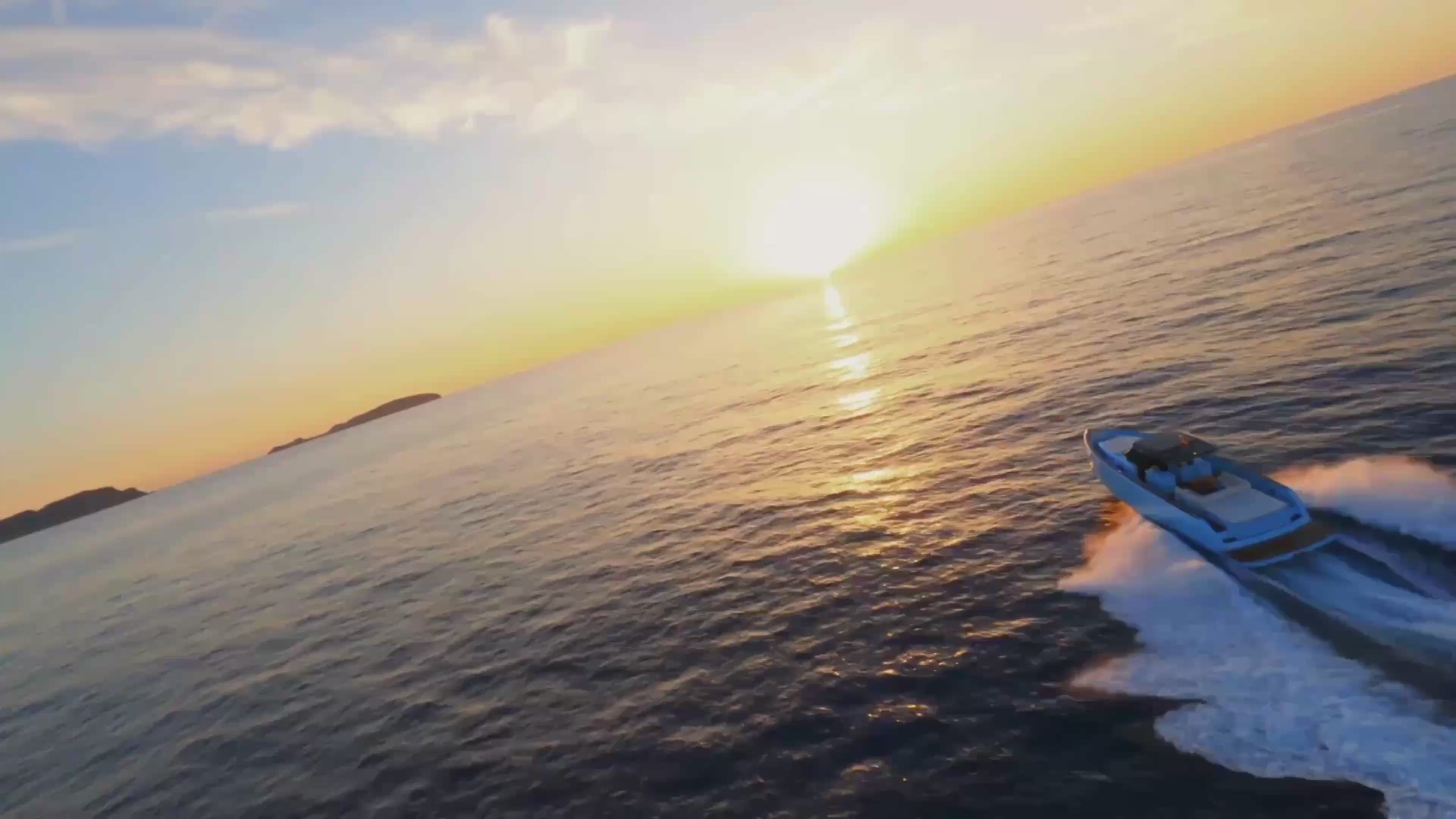 Load video: Yacht cruising at sunset – Maritime Innovation Collection by Yacht Protection Concepts
